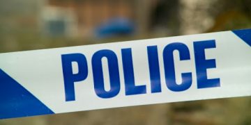 Жирэмсэн эмэгтэйг, 4 настай охинтой нь хөнөөсөн М.Батчулууныг баривчилсан шийдвэрийг ШҮҮХЭЭС хүчинтэйд тооцож, цагдан хорьжээ