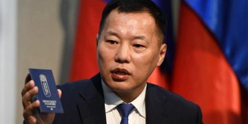 О.Цогтгэрэл АН-ын даргад жулдаж, намынх нь үйл ажиллагаа “жонхуураад” эхэллээ